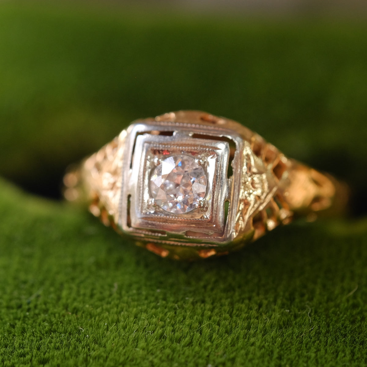 14K Yellow Filigree Diamond Ring