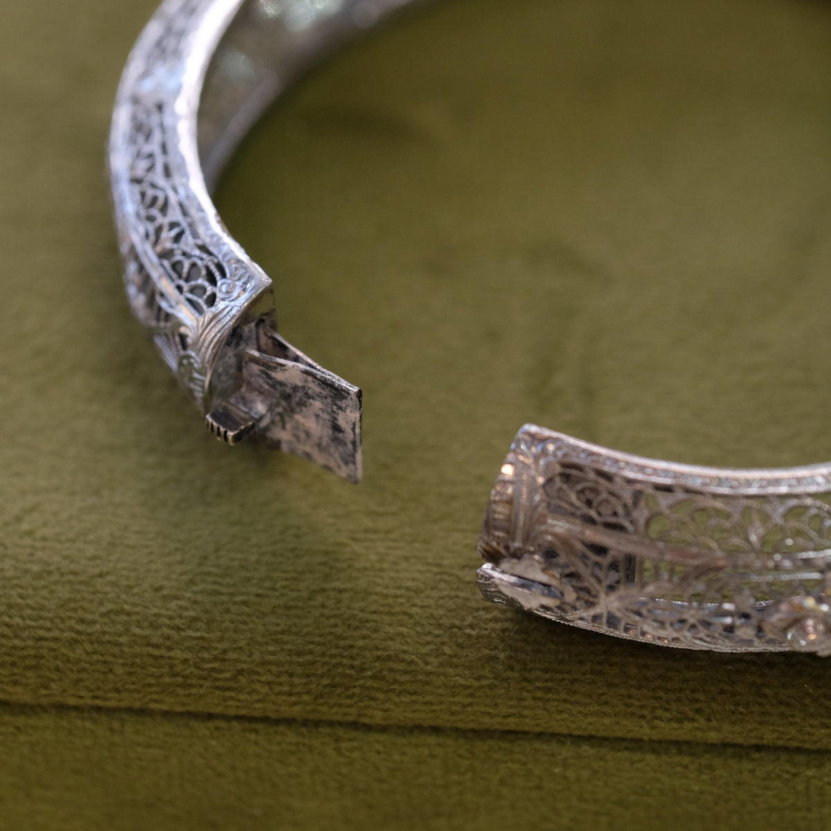 Art Deco Dramatic Crystal Filigree Bracelet
