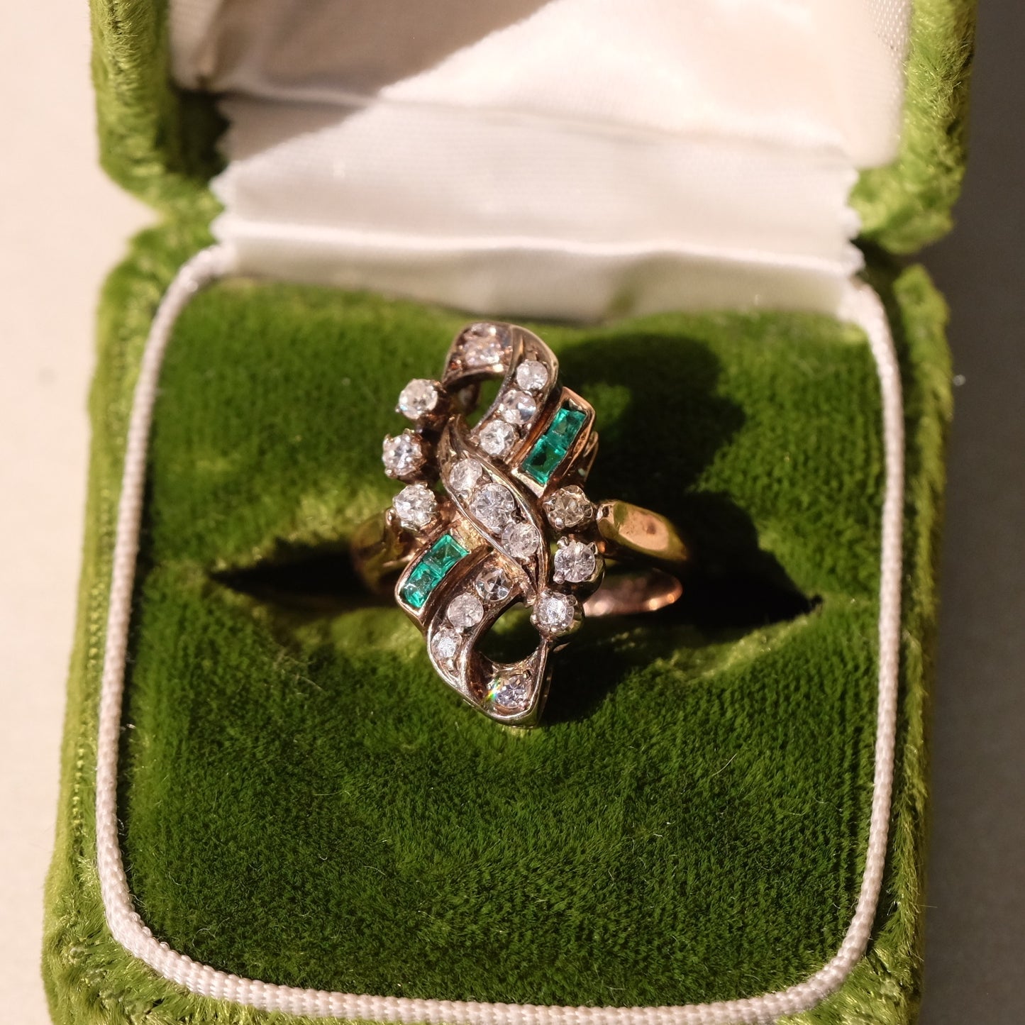 14K Yellow Gold  Emerald Diamond Ring