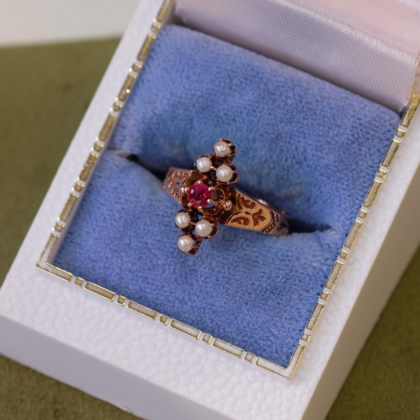 14K Victorian Garnet Seed Pearl Ring