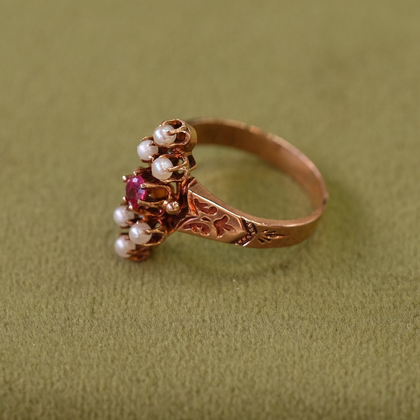 14K Victorian Garnet Seed Pearl Ring