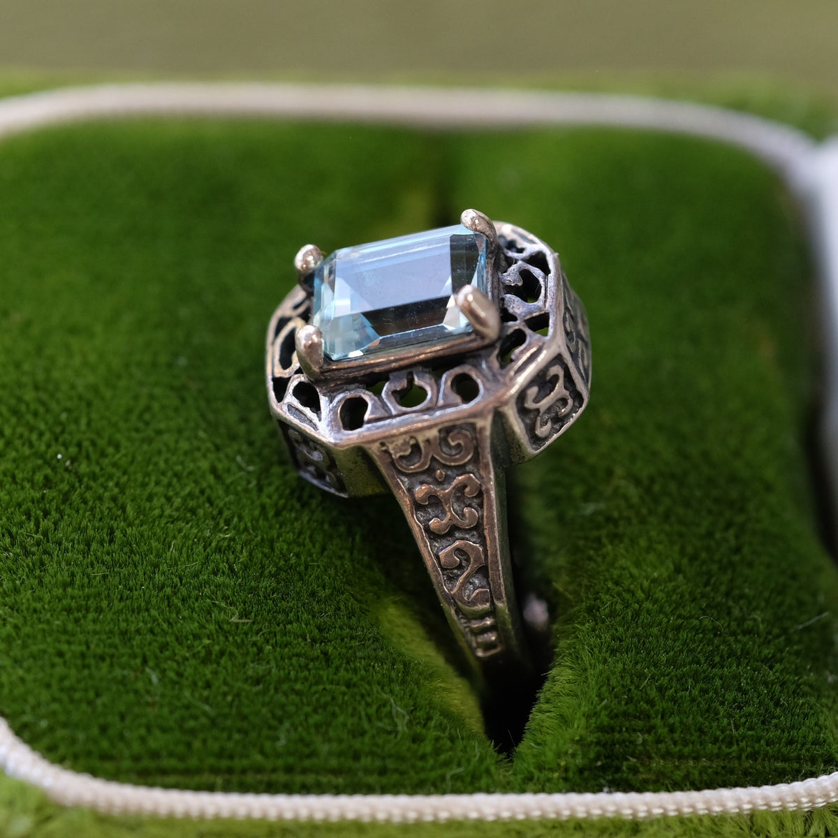 Vintage Silver Topaz Ring