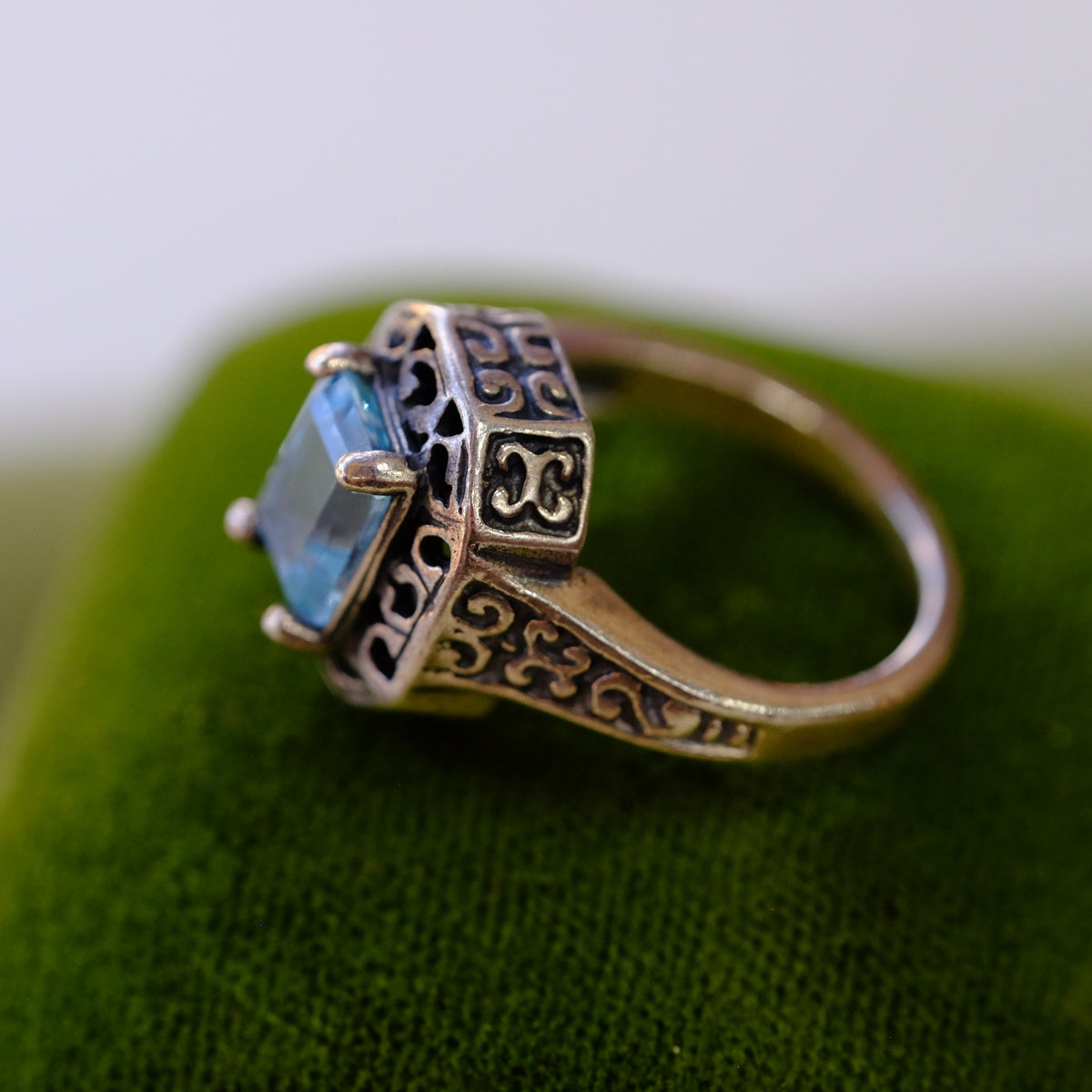 Vintage Silver Topaz Ring