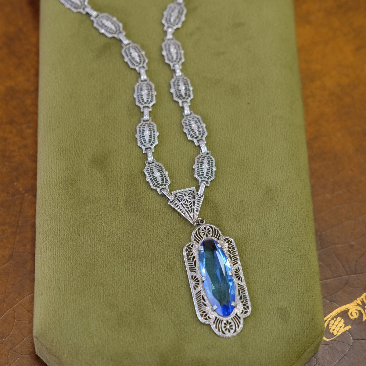 Art Deco Faux Sapphire Filigree Necklace
