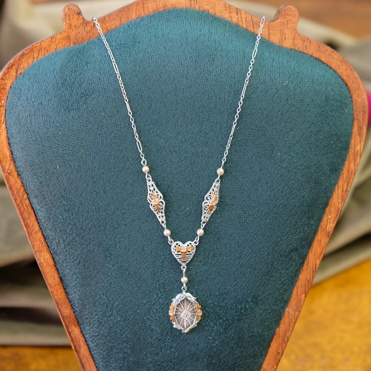 Natural Diamond Camphor Glass Art Deco Necklace