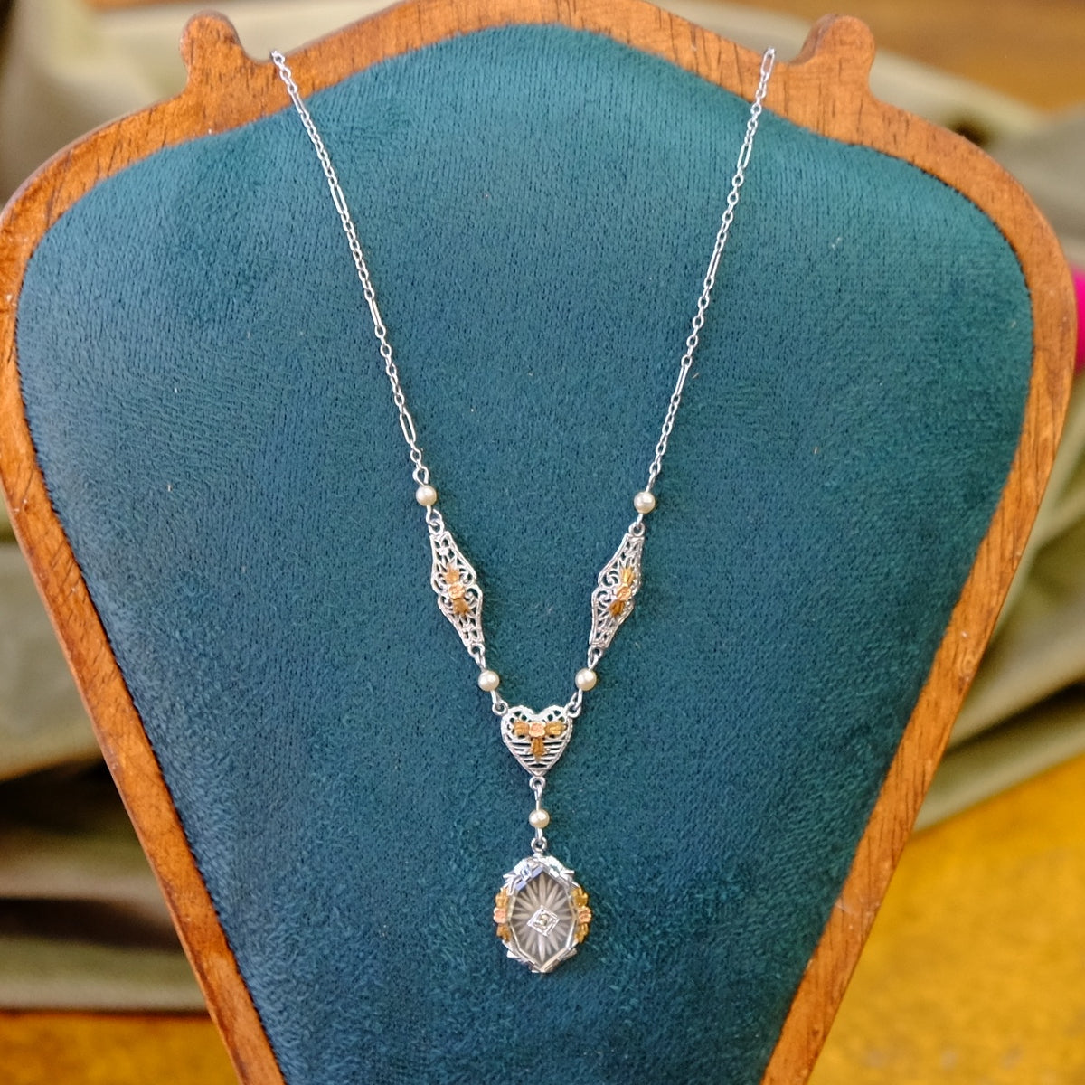 Natural Diamond Camphor Glass Art Deco Necklace