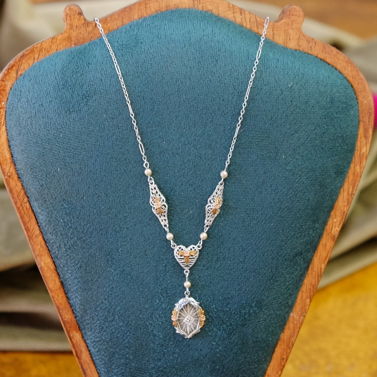 Natural Diamond Camphor Glass Art Deco Necklace