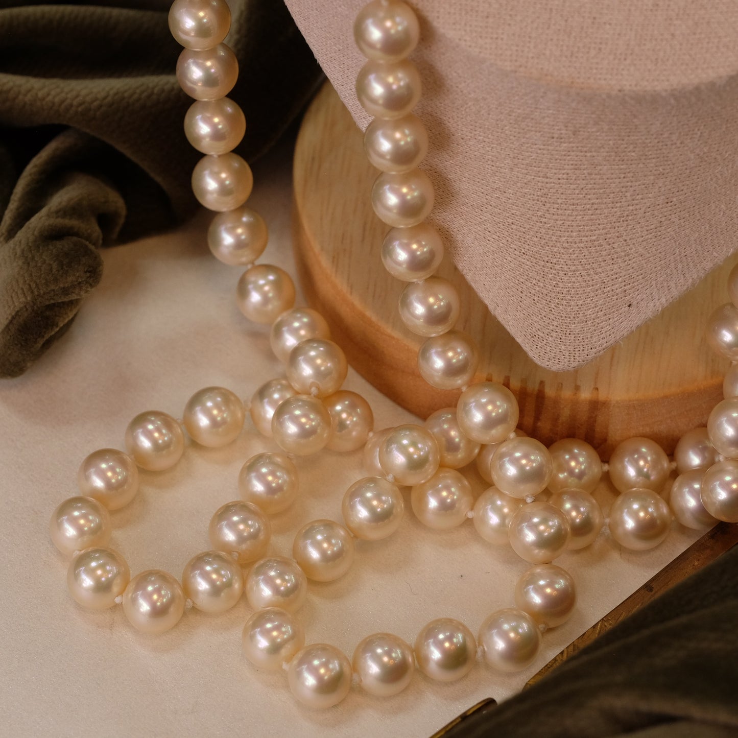 Majolica Statement 2 row large pearl necklace