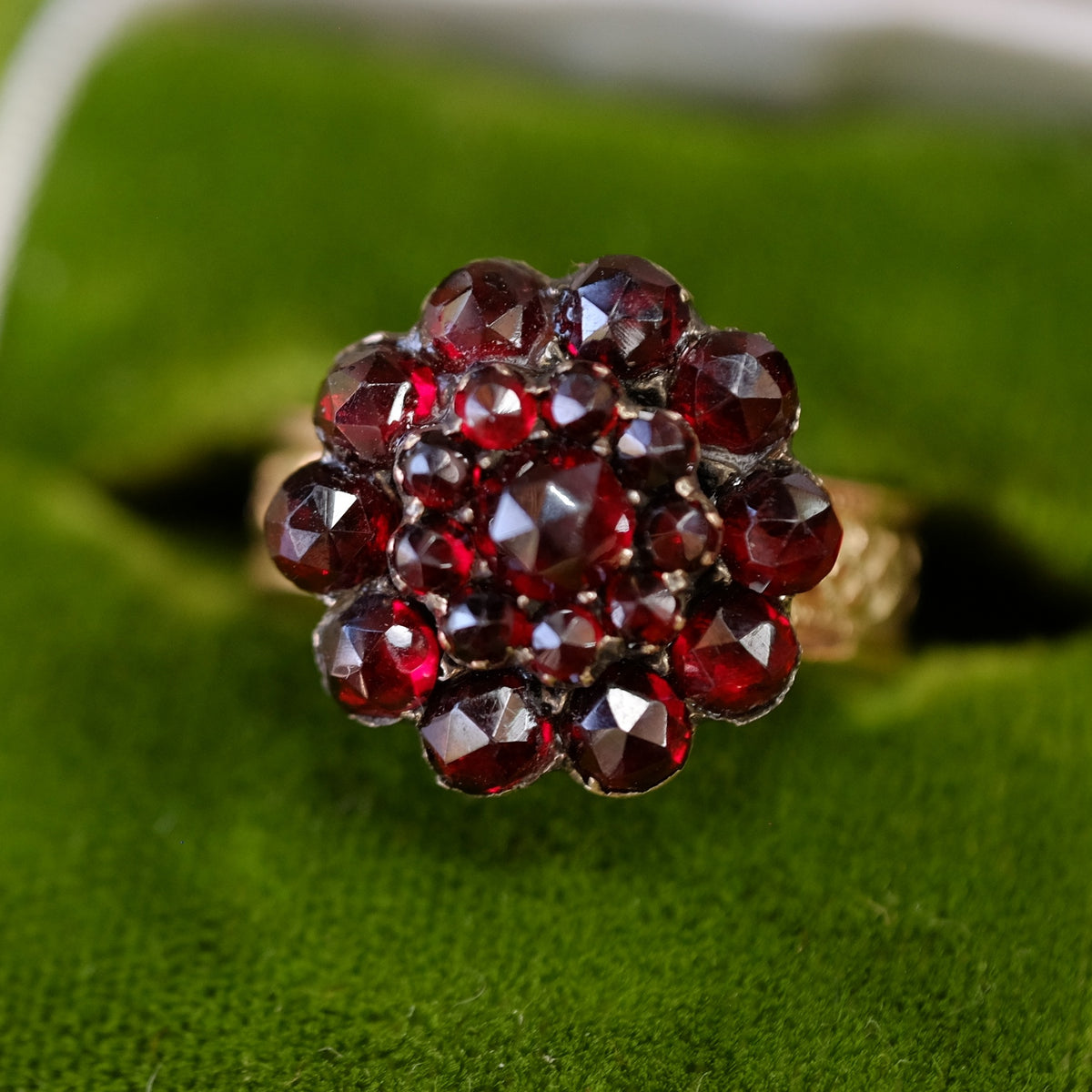 10K Gold Victorian Garnet Cluster Ring