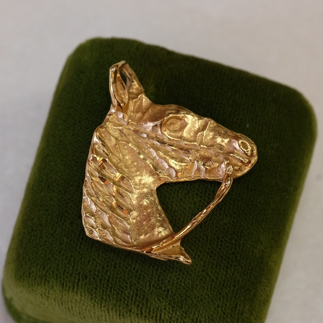 Vintage Horse Head Charm Pendant