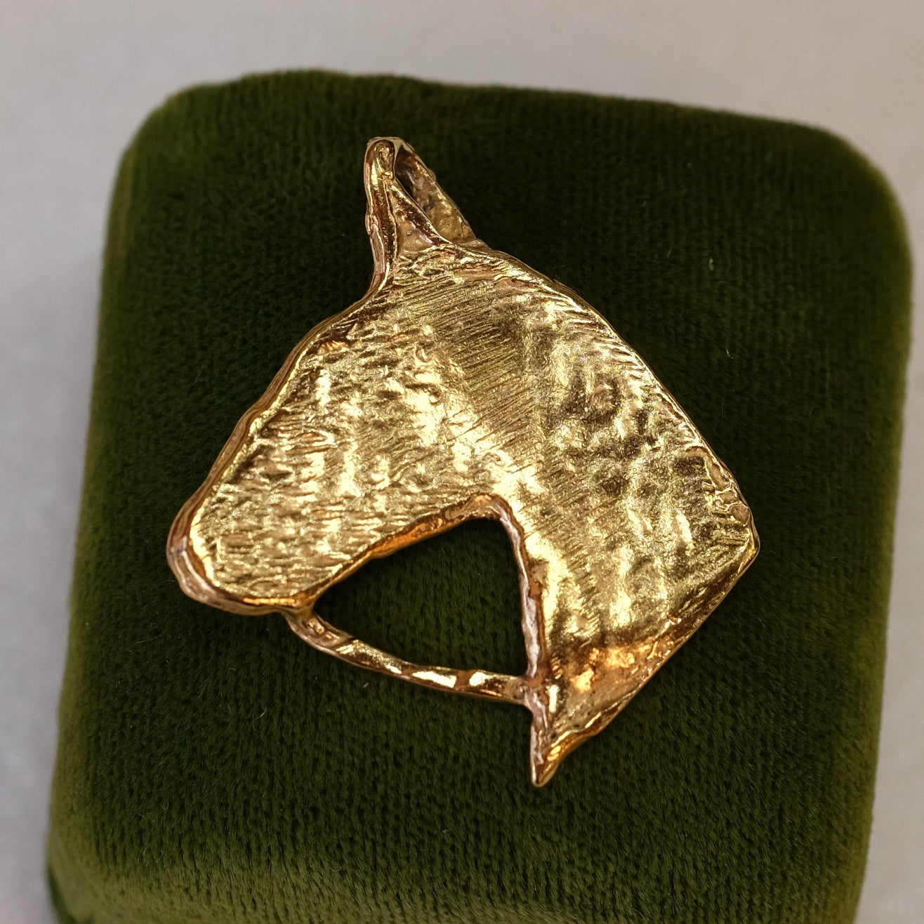 Vintage Horse Head Charm Pendant