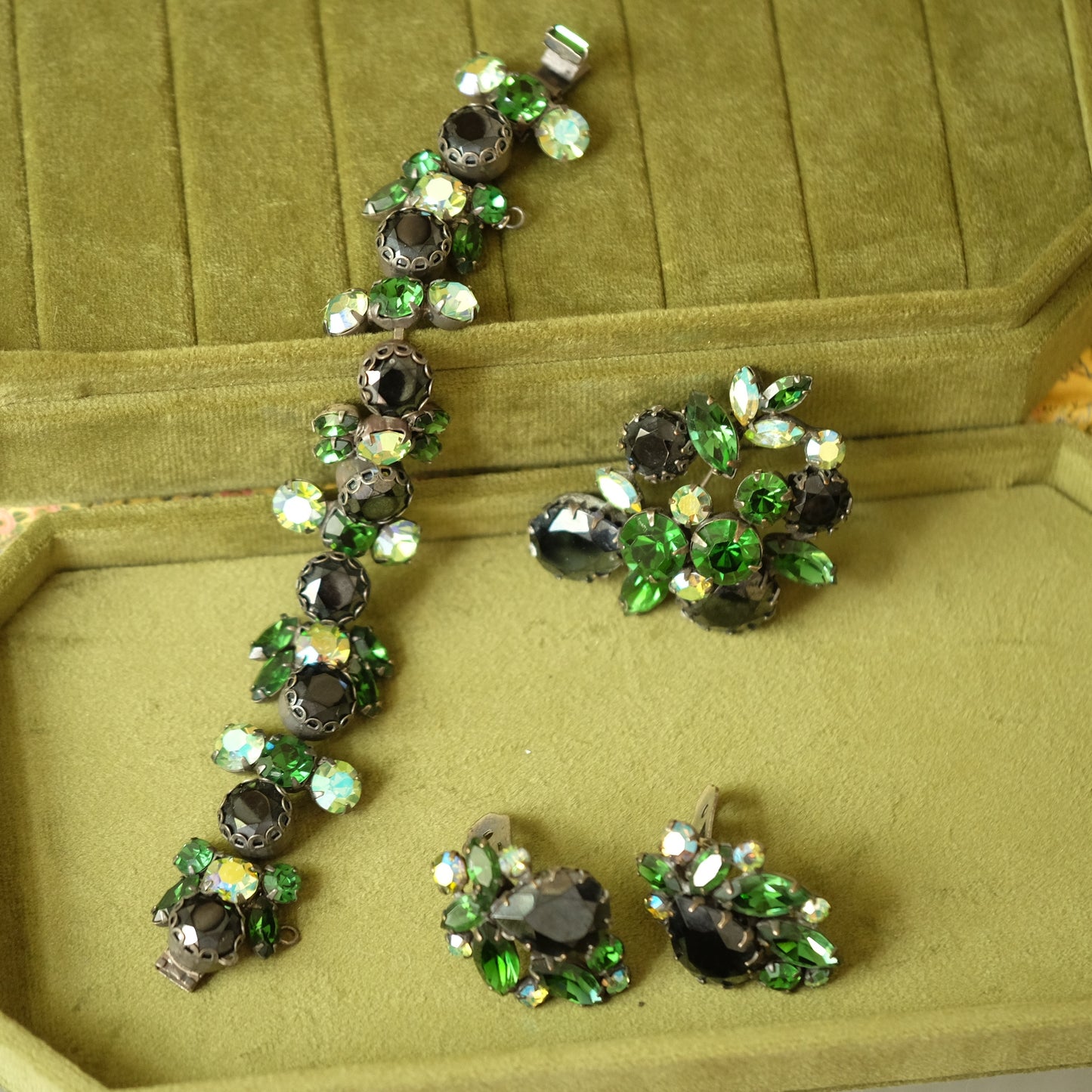 Regency Black and Green Brooch, Bracelet and Earrings 1950s