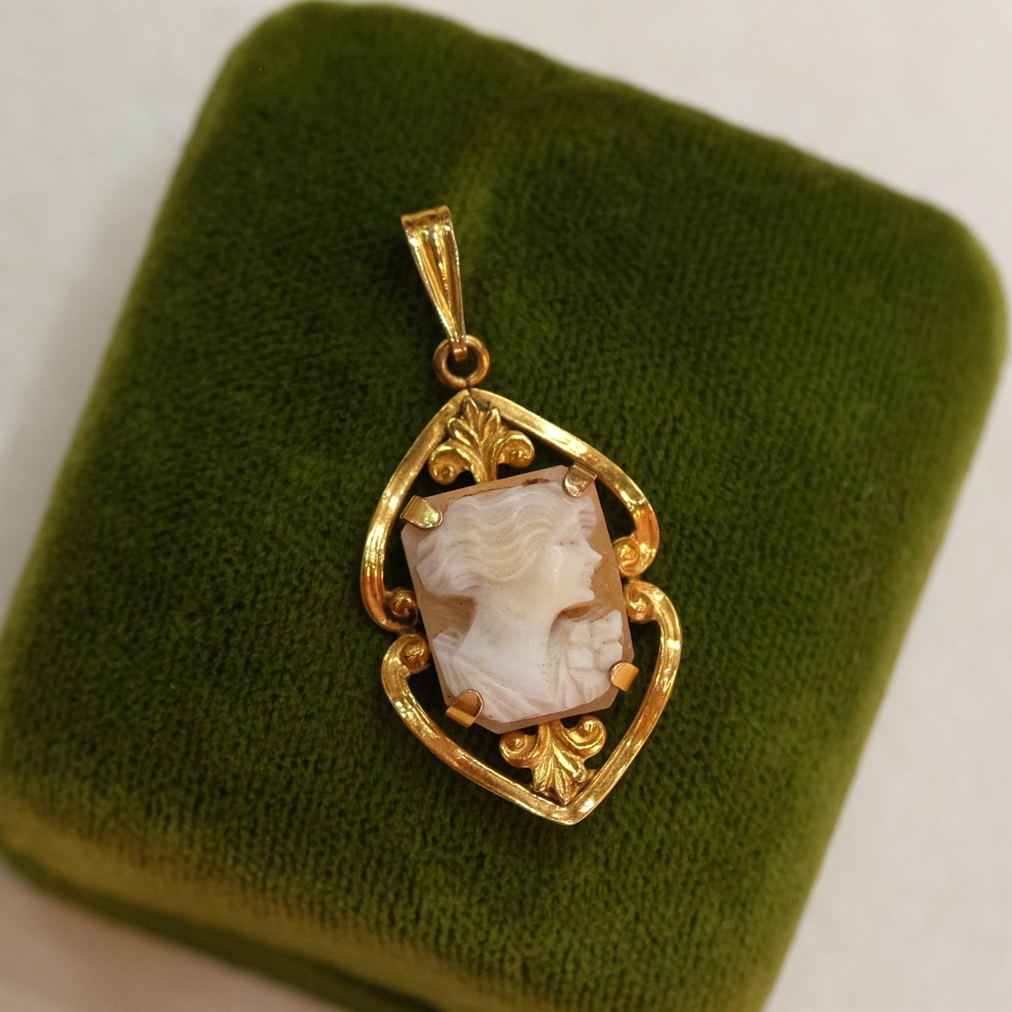 Victorian Gold Filled Cameo Pendant
