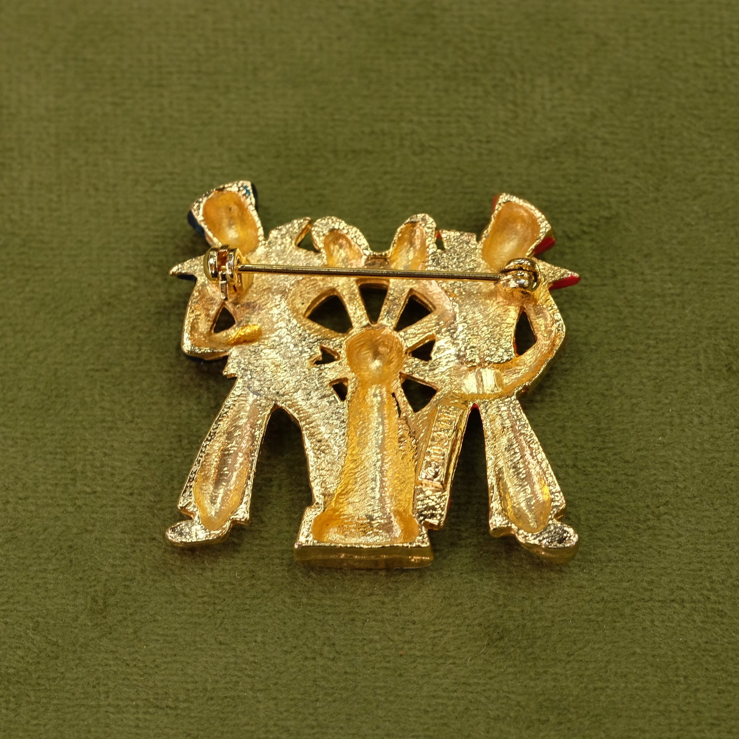 Lisner Patriotic sailors Brooch 1960s