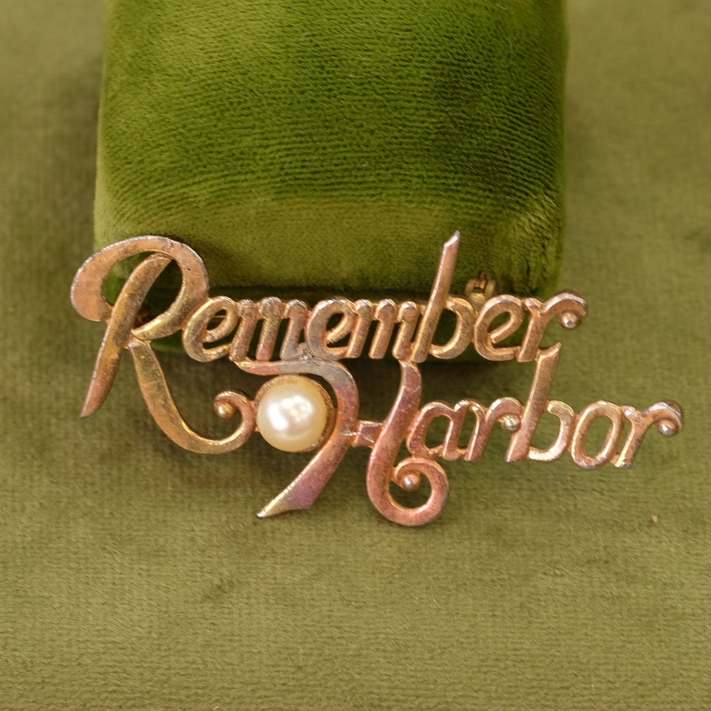 Remember Pearl Harbor Pin