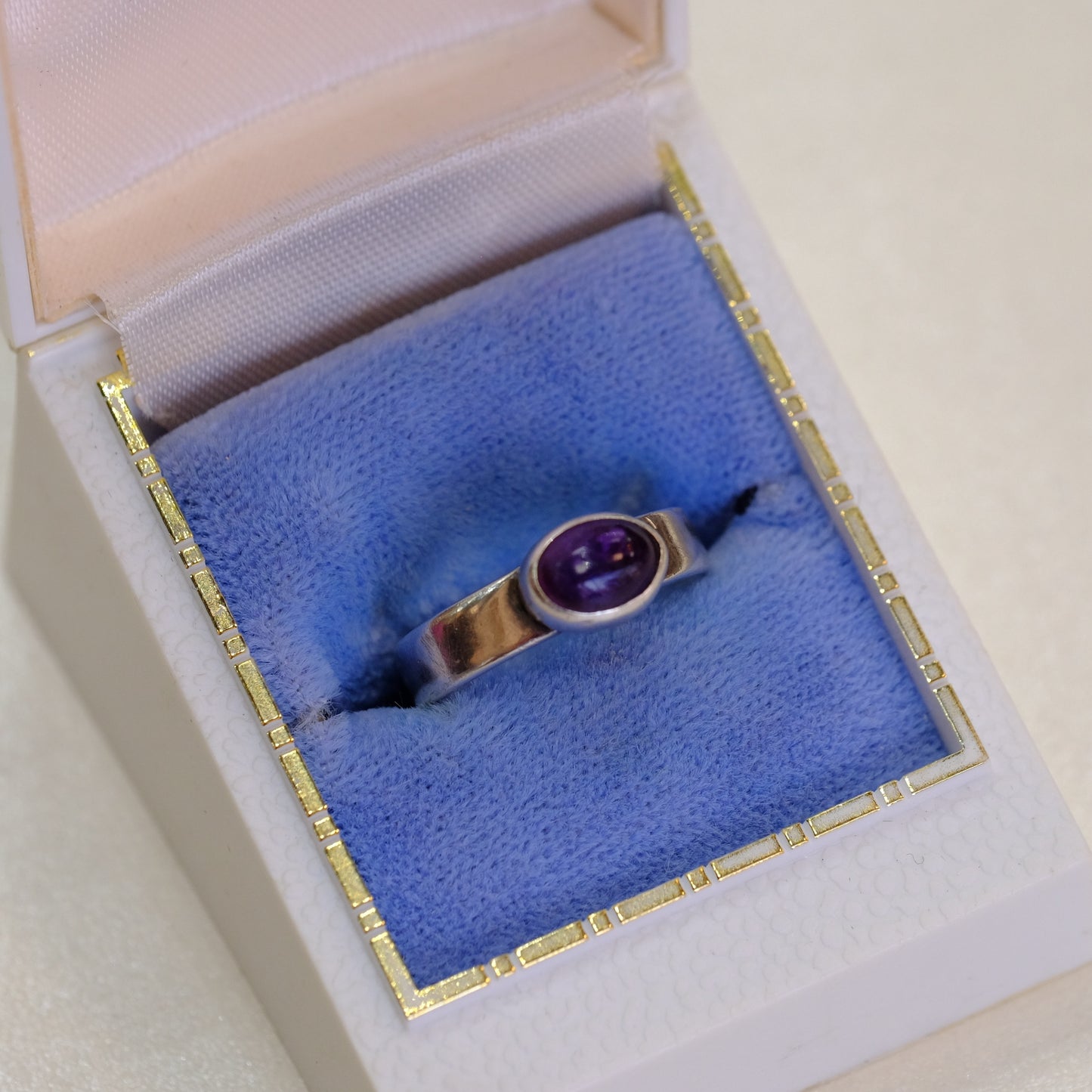 Silver Cabochon Amethyst Ring