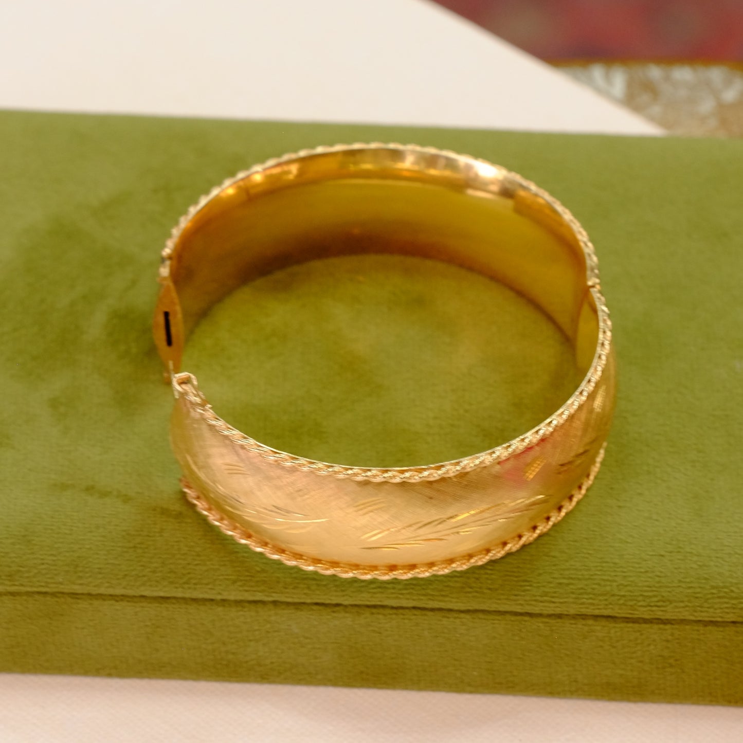 14K Gold Victorian Bangle Bracelet
