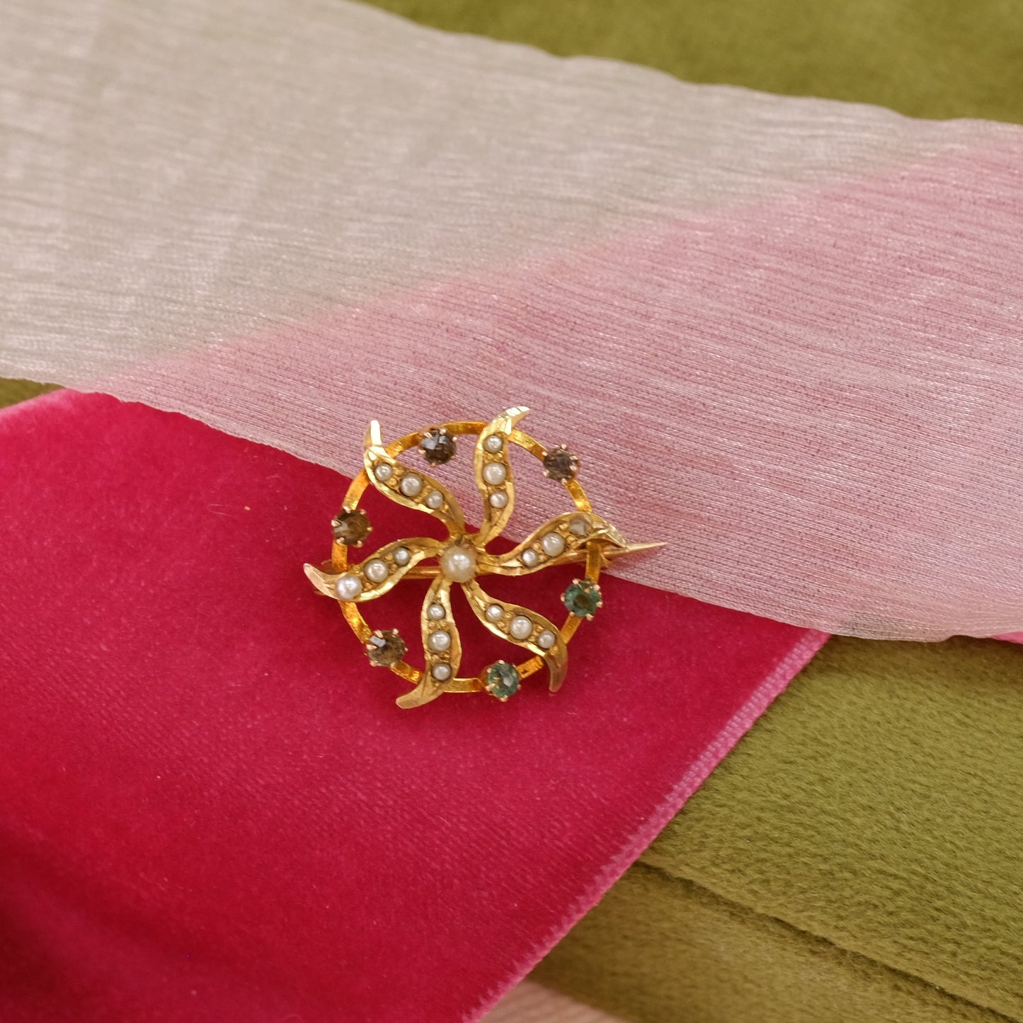 10K Gold Seed Pearl Victorian Pin