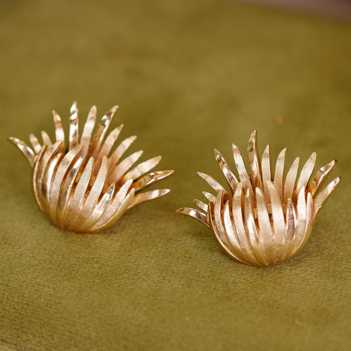 Trifari Thistle Brooch and Earrings set 1960s