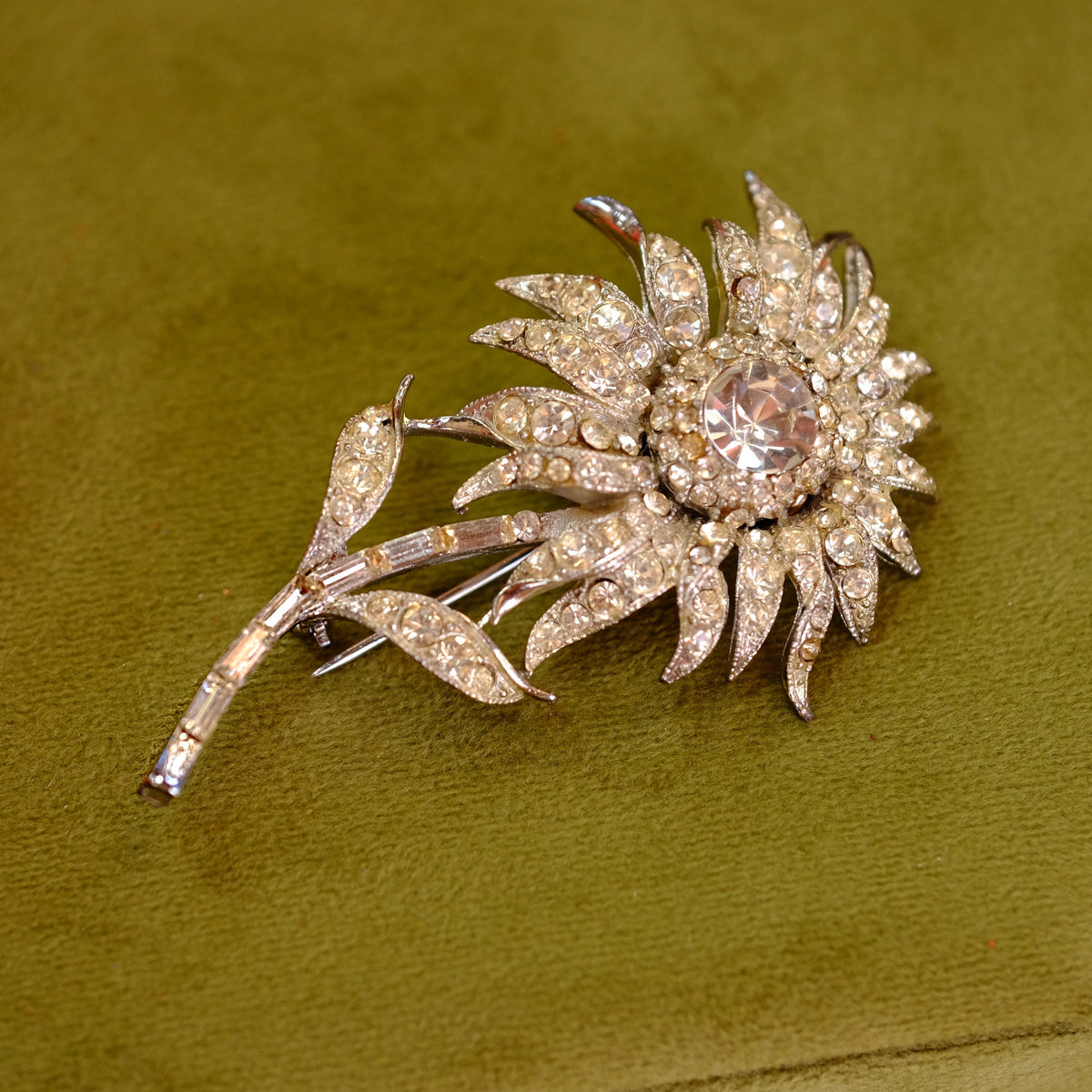 Vintage Clear Rhinestones Flower Brooch 1950s
