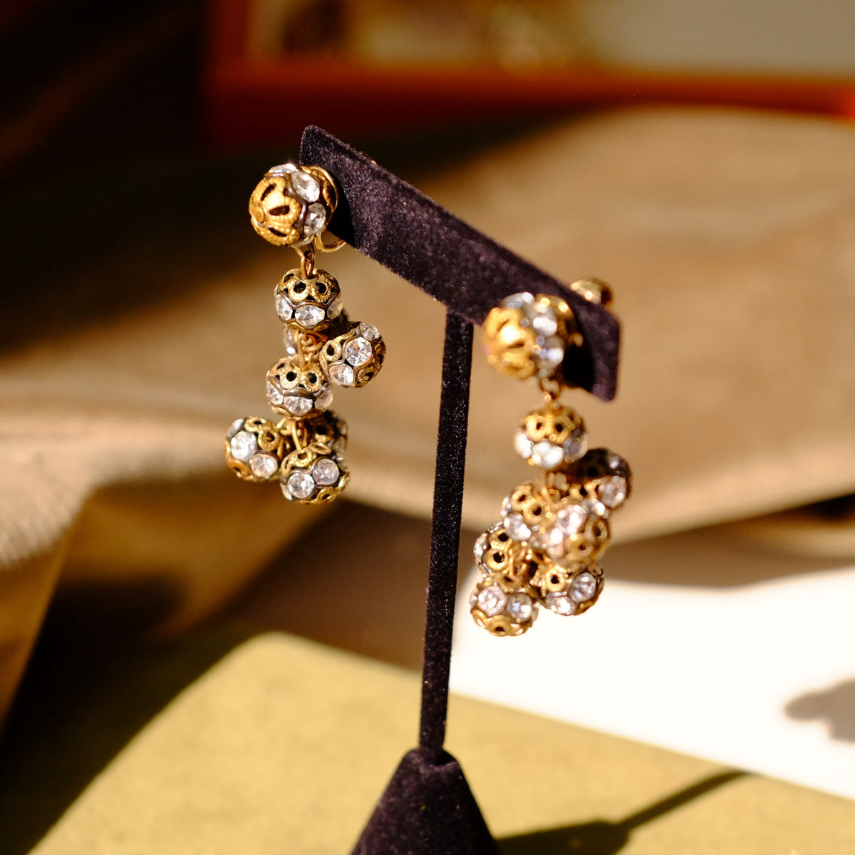 Vintage Vogue Filigree dangle earrings 1960s