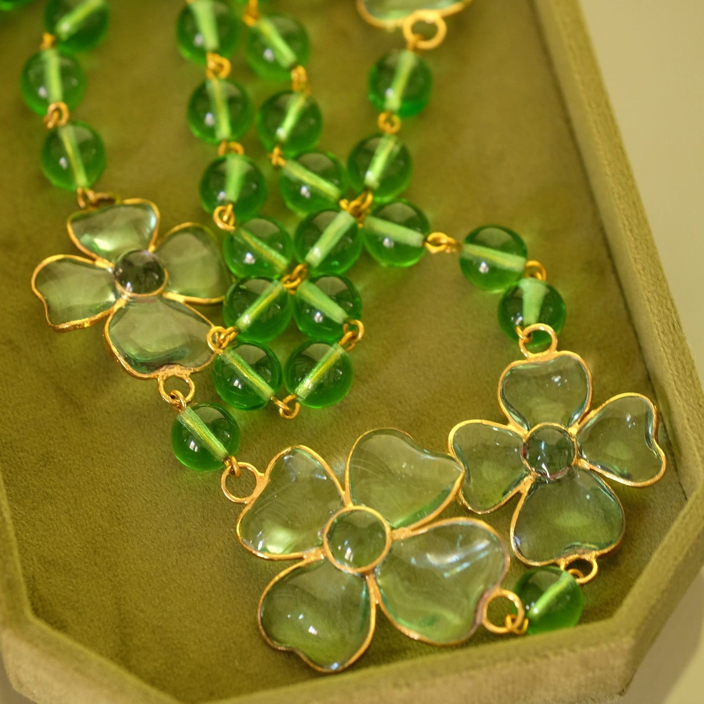 Glass Sotuar with Flowers and Glass Beads