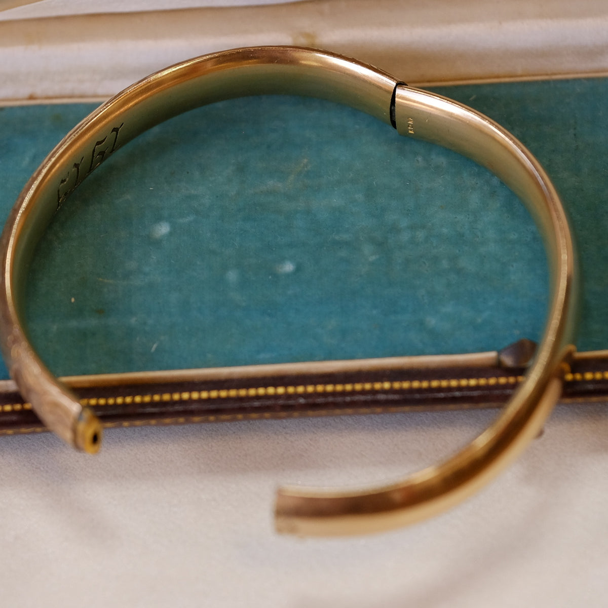 18K Plated  Edwardian "1919" Etched bangle