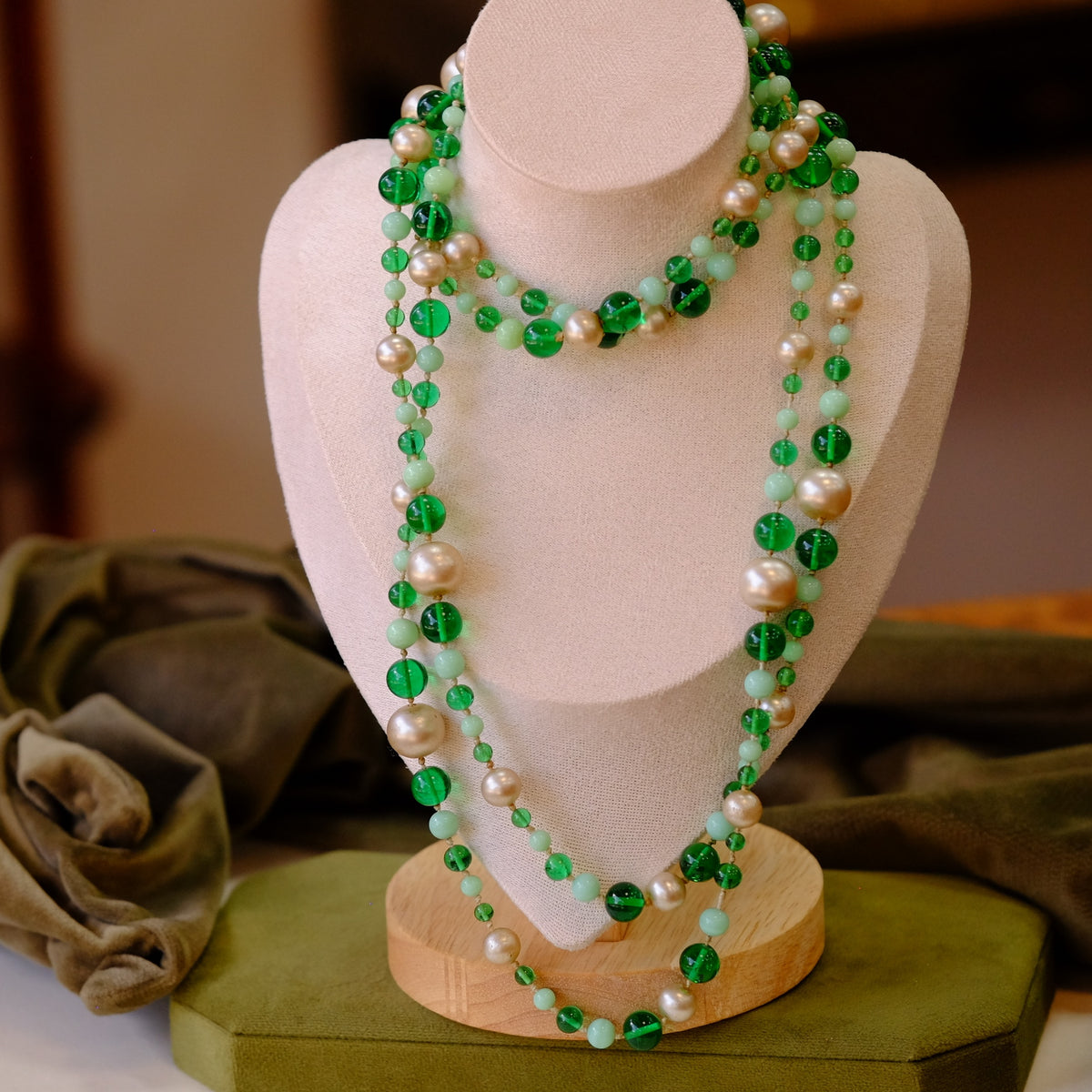 Art Deco Green Glass Flapper Beads 1930s