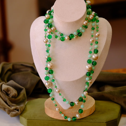 Art Deco Green Glass Flapper Beads 1930s