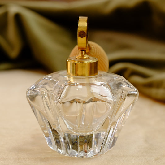 Art deco crystal atomizer with gold top and bulb