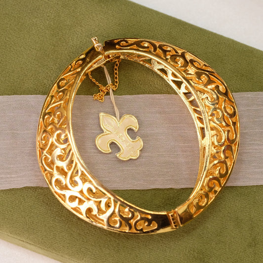 Vendome Bangle with Original Tag 1960s