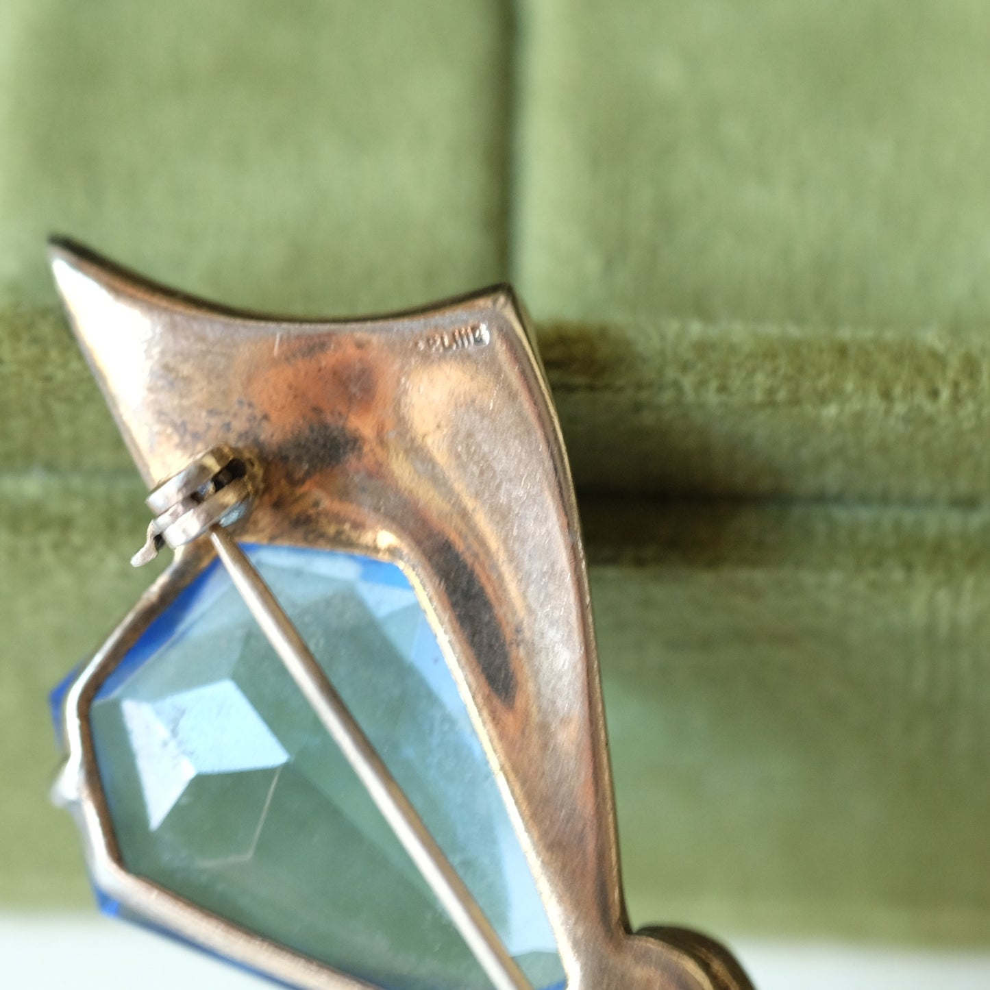 Vintage Retro Sterling Bow brooch with Blue Glass 1940s
