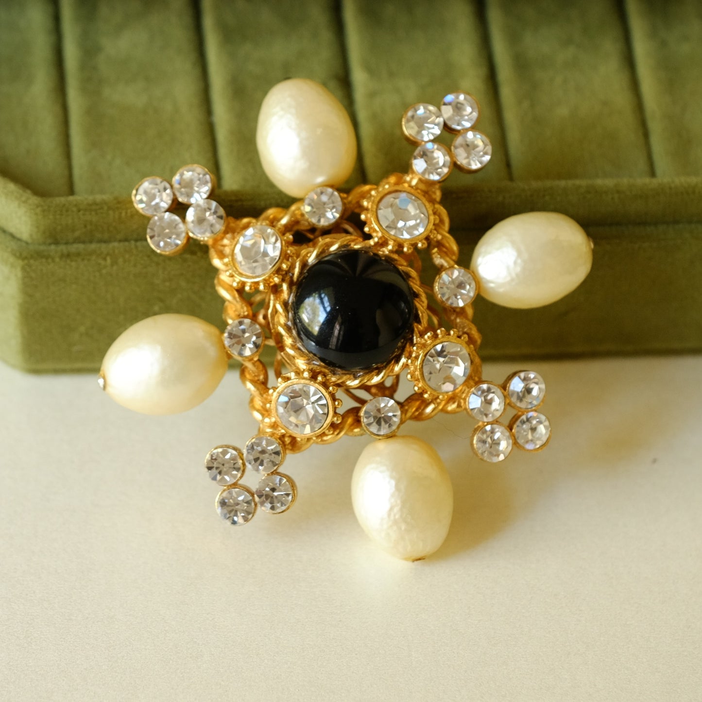 Vintage Large Gripoix Brooch 1980s