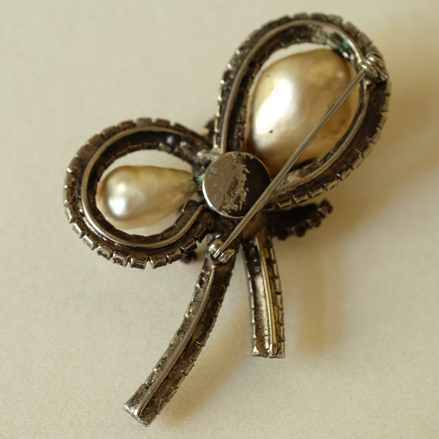 Vintage Faux Pearl Flower Brooch