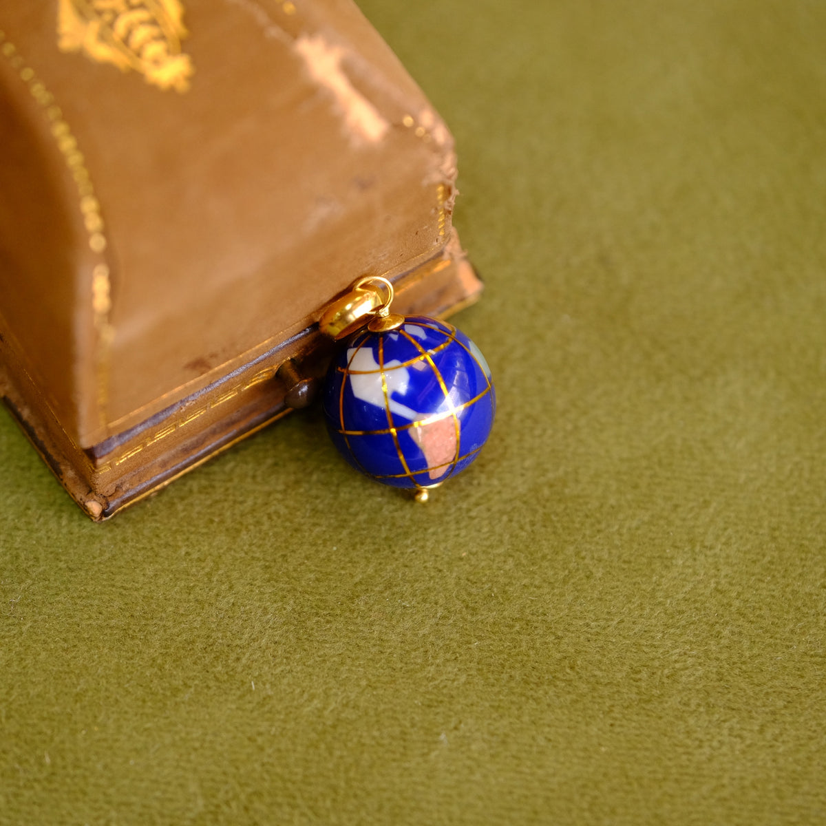 14K Globe Charm