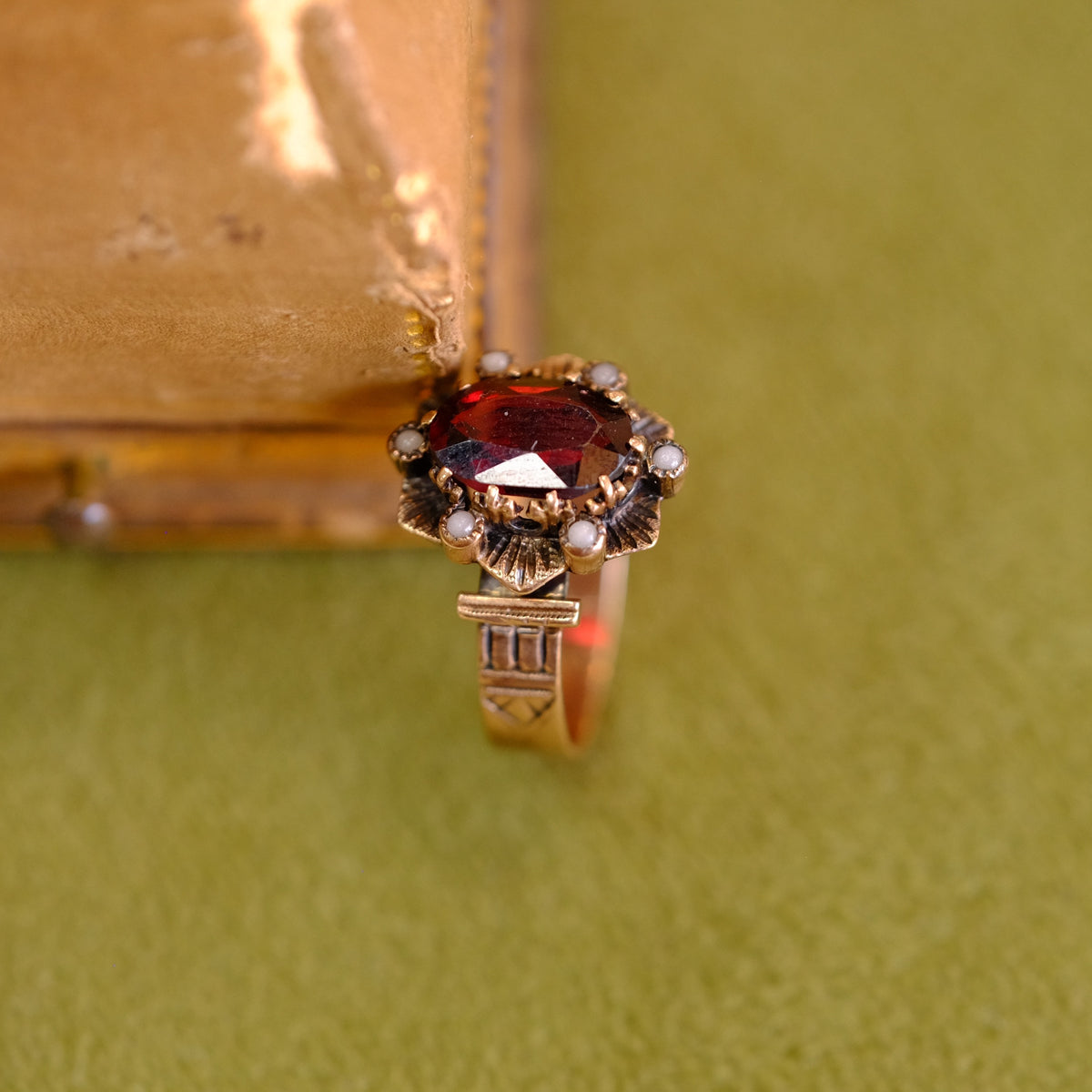 10K Victorian Garnet Seed Pearl Ring