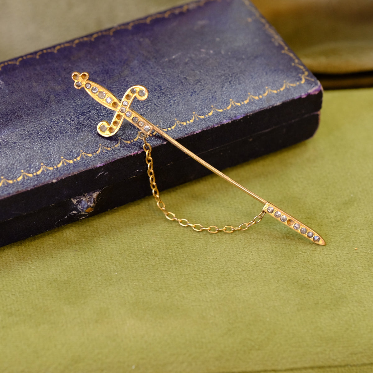 Dagger Stick Pin