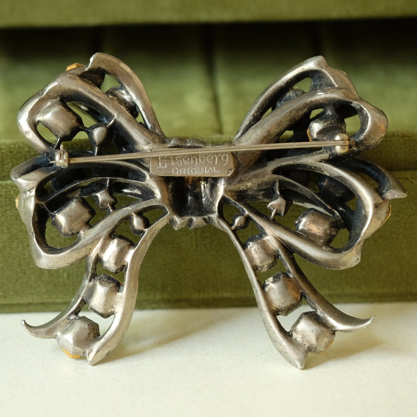 Eisenberg Original Large Bow Brooch 1940s