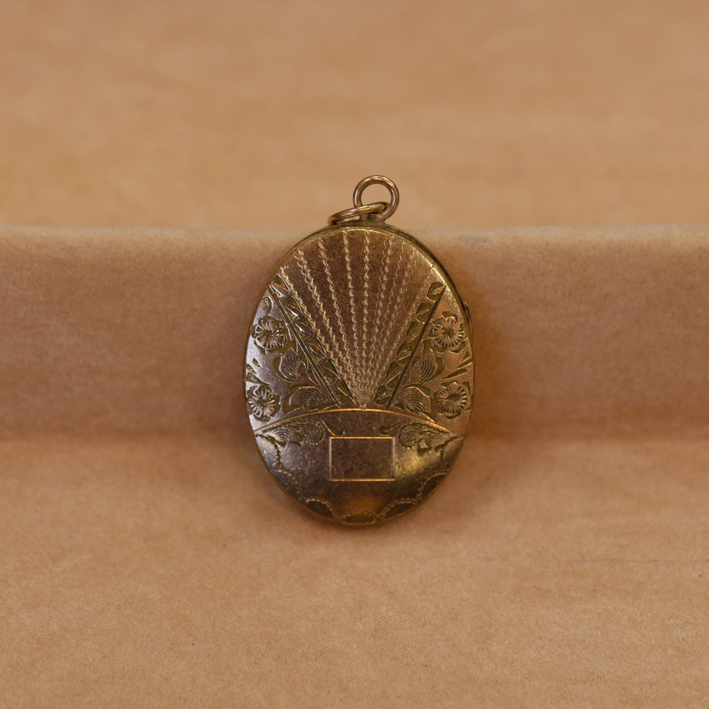 Victorian Oval Locket with Unique Etching