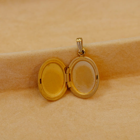 Small Minimalist Vintage Oval Locket