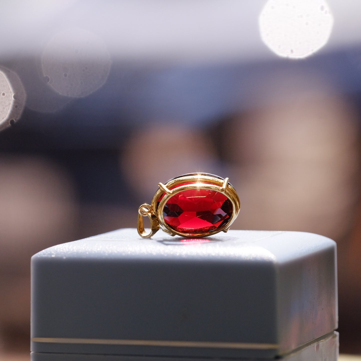 18k Garnet Pendant