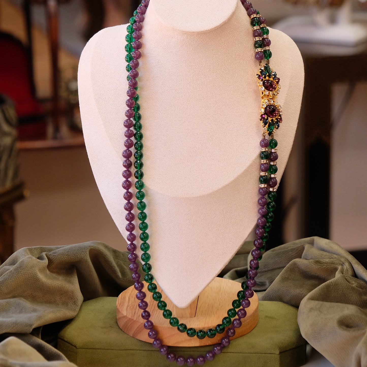 Vintage Purple Green Glass Necklace with accented clasp 1980s
