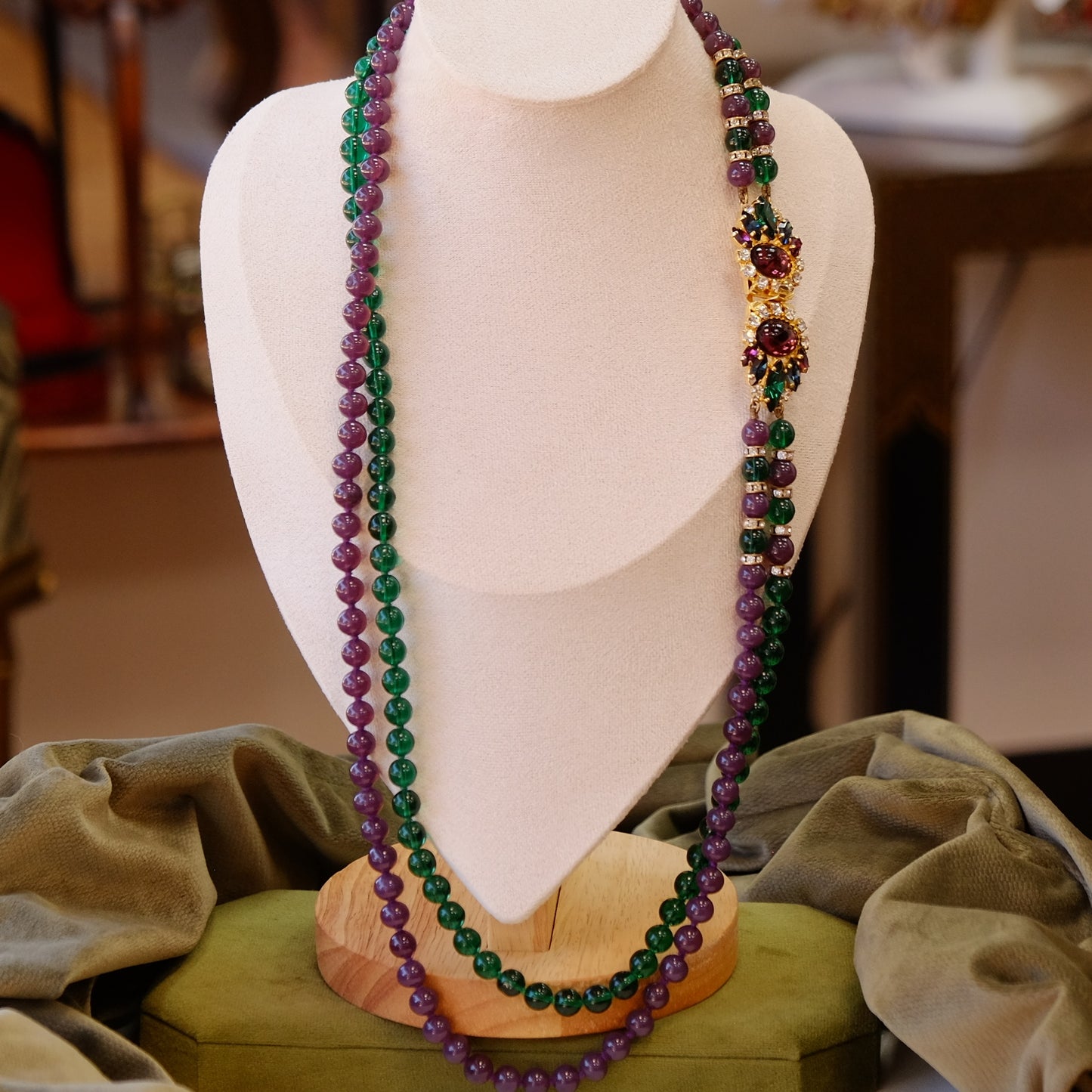 Vintage Purple Green Glass Necklace with accented clasp 1980s