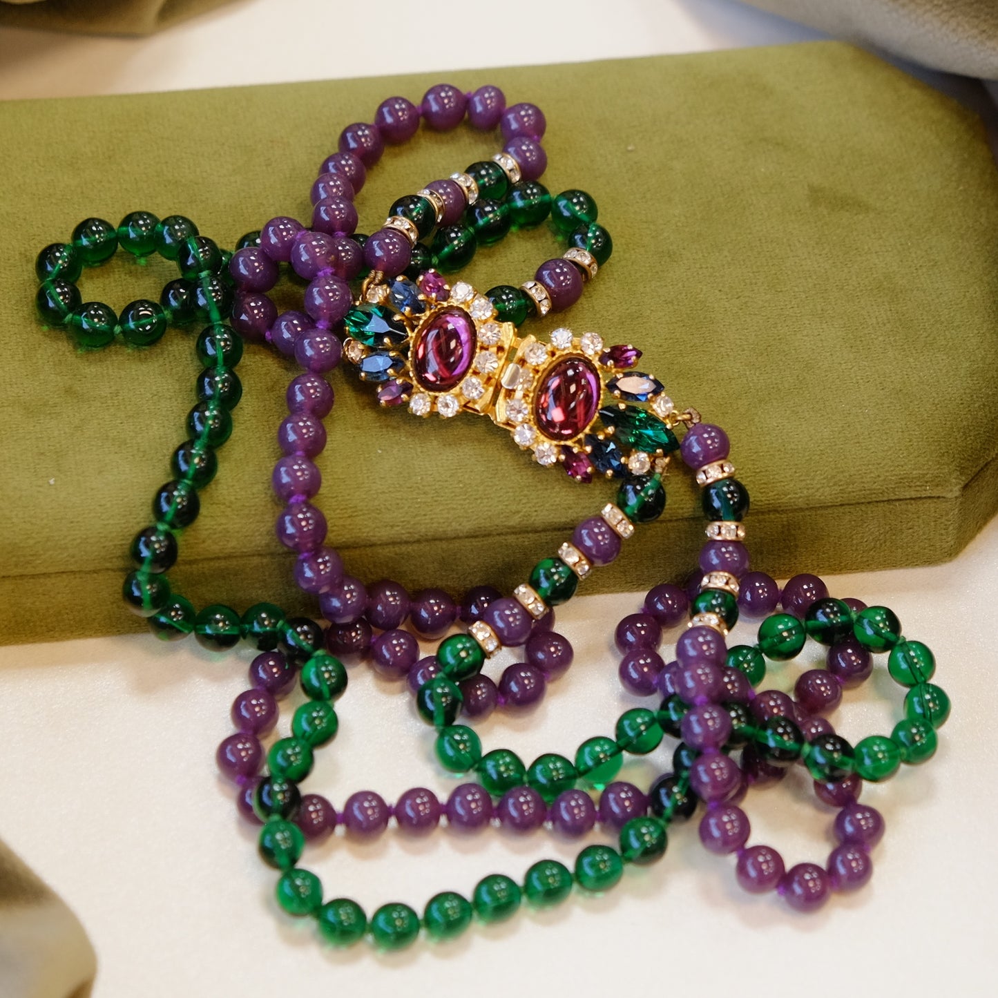 Vintage Purple Green Glass Necklace with accented clasp 1980s