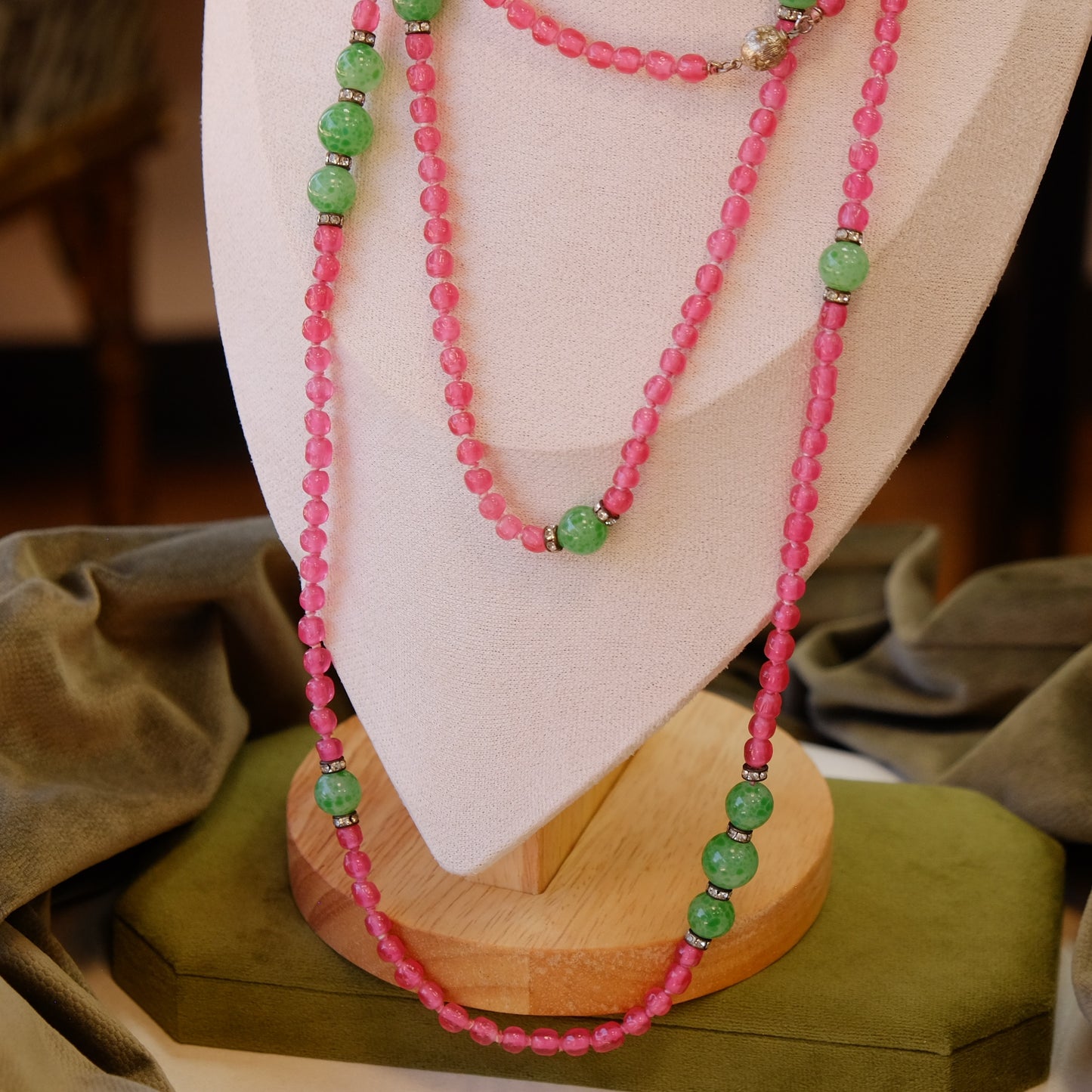 Early Glass Pink Green Necklace 1930s
