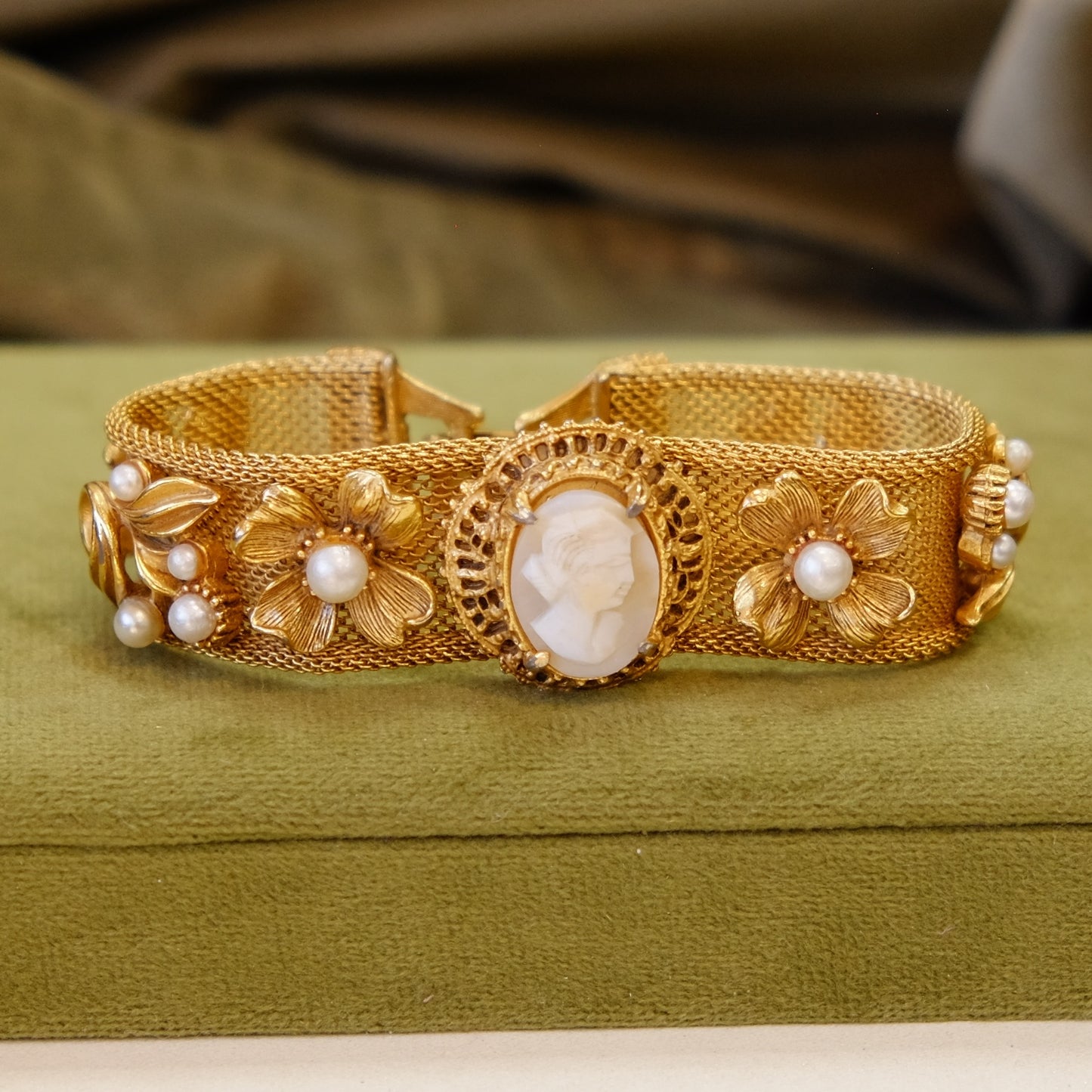 Cameo Revival Mesh Bracelet 1970s
