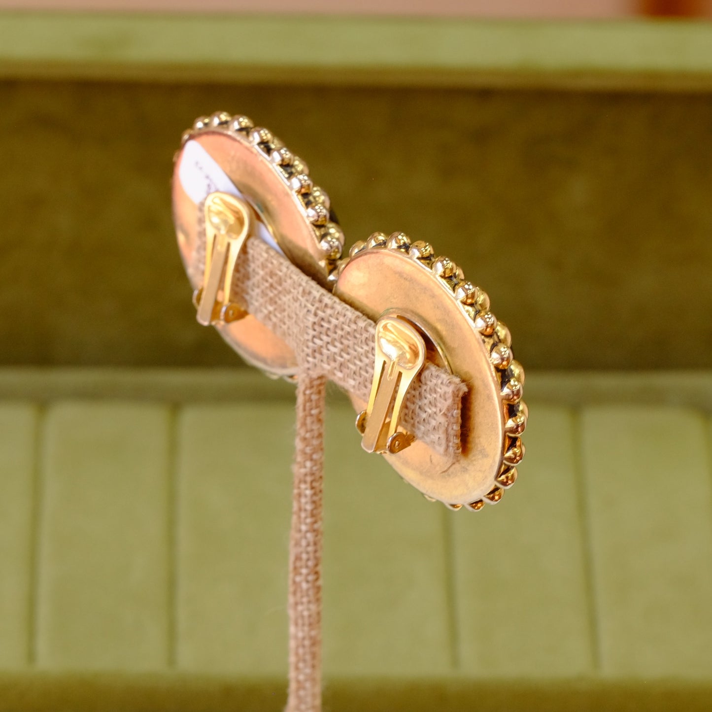 Vintage Round Black European Earrings