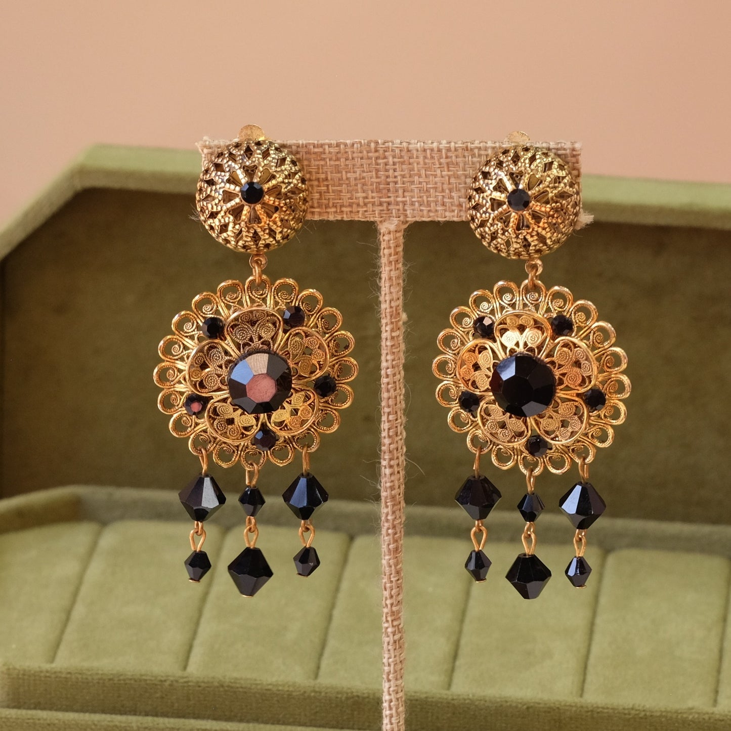 Vintage Black Filigree Dangle Clip On Earrings