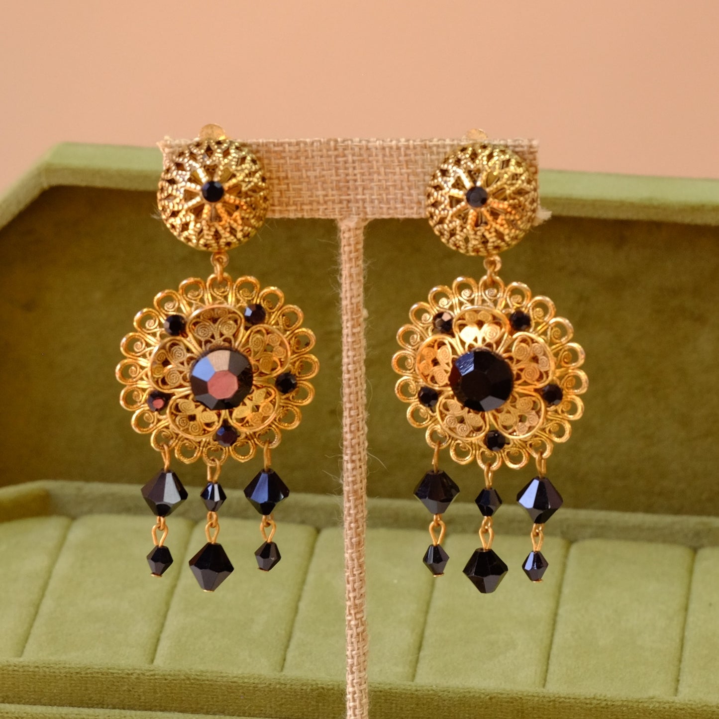 Vintage Black Filigree Dangle Clip On Earrings