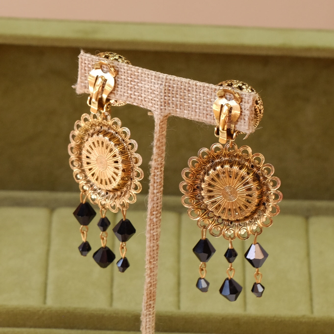 Vintage Black Filigree Dangle Clip On Earrings